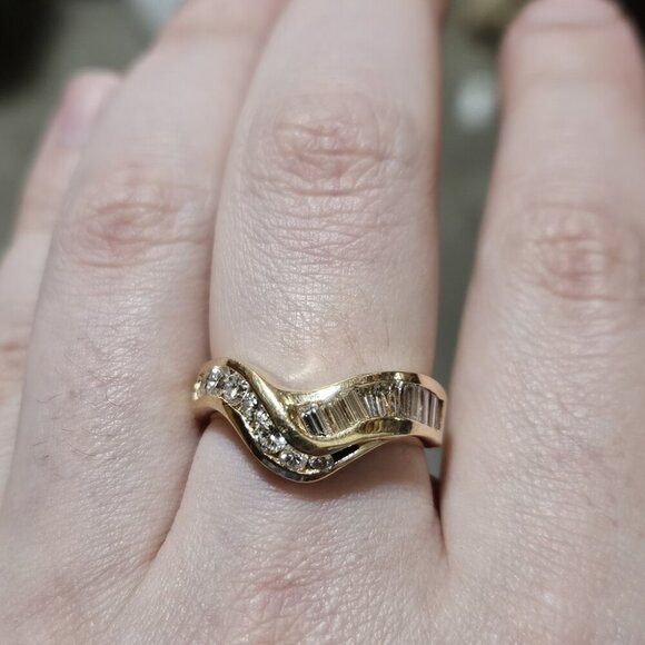 14K Yellow Gold 1.01TW Channel Set Round Baguette Diamond Chevron Ring Size 8.25 - Picture 4 of 14